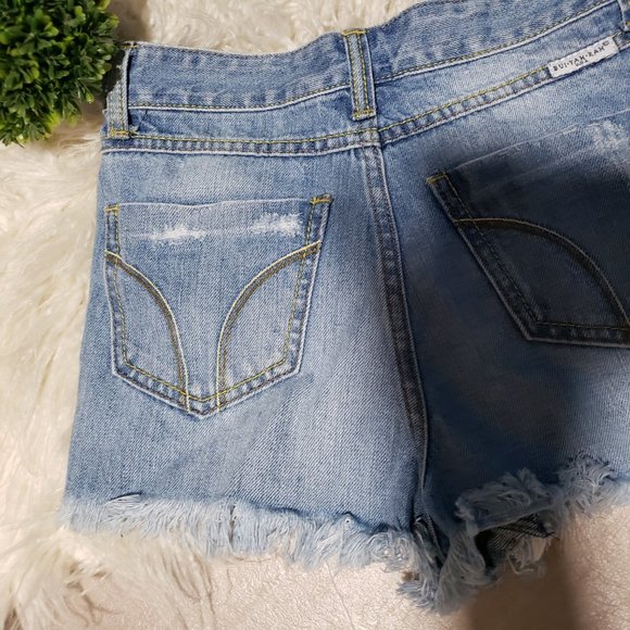 Bui Yah Kah High Rise distressed frayed hem shorts - Picture 2 of 7